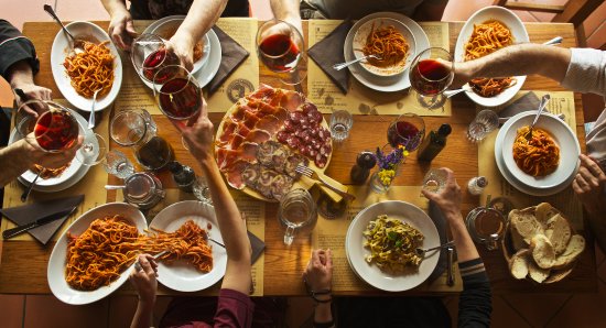 I 13 errori più comuni da evitare quando organizzi un pranzo o una cena